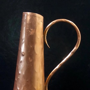 Copper Water <b>Jug</b> Vintage Style Hammered Finish Wide Mouth Design Durable Metal Pitcher for <b>Drinks</b> Party Use - Product Image 6