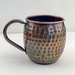 Mug en cuivre au look vintage, style martelé classique, idéal pour le thé, le café et la bière, avec un attrait rustique de barware. - Product Image 3