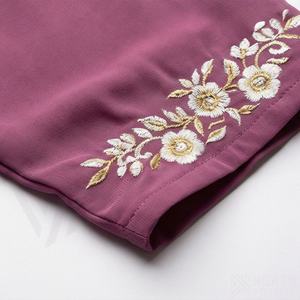 Vente en gros de nouveaux modèles d'abayas pour femmes, fabricant professionnel de vêtements islamiques, vêtements musulmans à manches longues respirants et à séchage rapide - Product Image 5