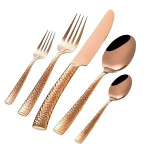 Ensemble de couverts en acier inoxydable pour une mise en place de table moderne, élégants pour les dîners et les événements - Product Image 5