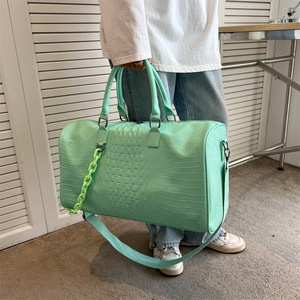 Bolsa Deportiva Personalizada con Patrón de Cocodrilo Rosa, Bolsa de Viaje para Mujer, Correa Ajustable, Cierre de Cremallera, Bolso de Gimnasio - Product Image 5