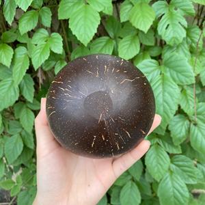 Venta al por mayor de cuencos de cáscara de coco hechos de cáscara de coco 100% natural con logotipo grabado con láser y tamaño personalizado - Product Image 3