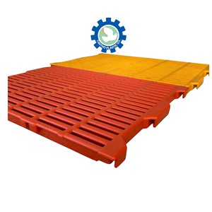Plancher à lattes double en plastique multicolore pour fermes d'élevage - Durable et facile à installer, différentes tailles et styles - Product Image 3