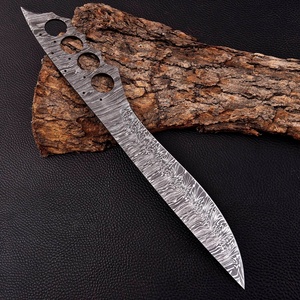 Cuchilla en bruto de acero de Damasco hecha a mano, de grado industrial, OEM, de 7 pulgadas de largo, con mango esqueletizado y tallo preperforado - Product Image 5