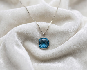 Collier pendentif en argent sterling 925 avec topaze bleue naturelle taille coussin |   Bague solitaire sertie de pierres fines, cadeau de joaillerie pour femmes - Product Image 6