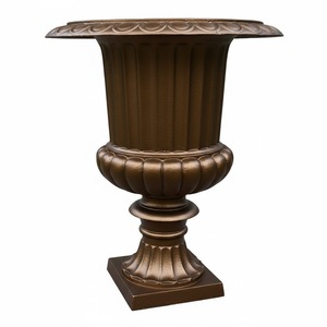 Urne de jardin en bronze avec design côtelé, base carrée, pot de fleurs d'extérieur pour plantes vertes, style vintage - Product Image 1