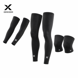 Ensemble de manchons de compression pour bras et jambes, chauffe-genoux noirs, respirants, anti-humidité, UPF30, en polyester, couleur personnalisable, unisexe, pour le sport - Product Image 1