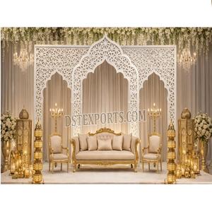 Paneles de Mandap para Boda con Corte Láser Estilo Mughal Real, Fondo Blanco de Lujo con Corte Láser, Decoración para Escenario de Boda con Conjunto de Sofás de Diseño, Reino Unido - Product Image 1