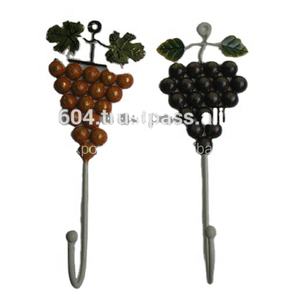 Gancho de pared de metal de hierro de diseñador para uso de ropa - Product Image 1