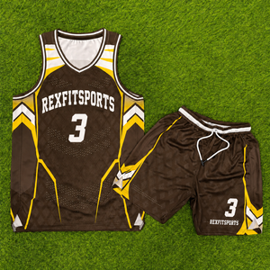 Ensemble d'uniformes de basketball personnalisés pour hommes, maillot et short de basketball respirants par sublimation, vêtements de sport d'équipe personnalisés - Product Image 5