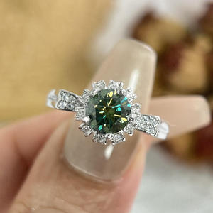 Bague unique en moissanite verte, coupe ronde, argent, inspirée des fleurs, bague de fiançailles, bijoux de luxe - Product Image 1