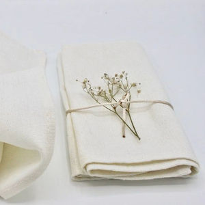 Ensemble de serviettes de table en coton doux réutilisables pour les dîners, les mariages, la décoration de table shabby chic et la décoration de la salle à manger à la maison - Product Image 1