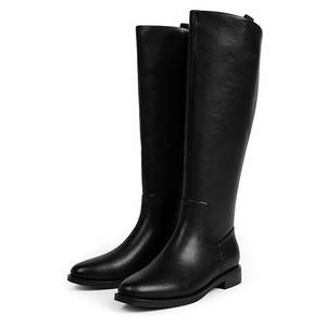 Bottes d'équitation élégantes avec des matériaux de qualité supérieure et un design épuré, pour toutes les saisons. - Product Image 5