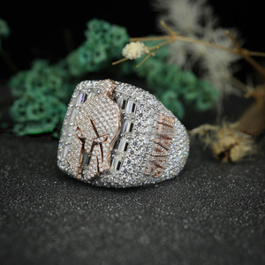 Anillo llamativo para hombre estilo gladiador Hip Hop, con diseño de casco Spartan, con incrustaciones de moissanita talla baguette, de plata de ley 925 chapada en rodio, estilo rapero. - Product Image 4