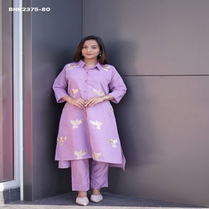 Fournisseur de paires Kurti-Plazzo droites et asymétriques en soie romaine de qualité supérieure avec broderie au fil et motifs d'oiseaux, de Surat - Product Image 1
