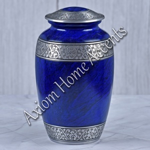 Sofisticada urna de cremación de aluminio con hermosos patrones hechos a mano Recuerdo conmemorativo de Axiom Home Accents - Product Image 2