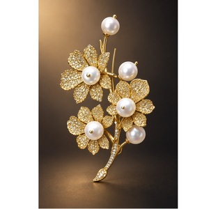 Broche florale de qualité supérieure avec motif de fleur et de branche texturés, accessoire de mode élégant pour blazers et robes - Product Image 1
