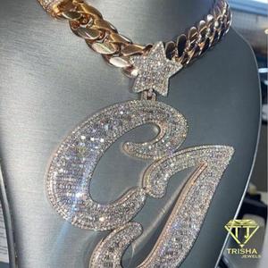 Pendentif circulaire en moissanite de qualité supérieure avec motif flèche décoratif, entièrement étincelant, bijoux de mode hip-hop pour la vente en gros - Product Image 2