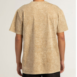 Camiseta Vintage con Lavado Ácido, Elegante y Ligera, Hecha de Algodón, para un Estilo Urbano Moderno y Comodidad Diaria - Product Image 2