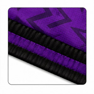 Collection d'uniformes de basketball professionnels avec panneaux en maille respirante, construction en tissu durable - Product Image 6