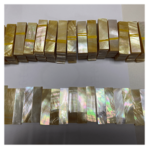 Nacre fabriquée à partir de coquillages authentiques pour la marqueterie de meubles, la fabrication de bijoux et la décoration, artisanat vietnamien. - Product Image 1