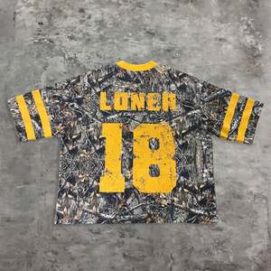 Camiseta de Fútbol Camuflada Loner para Hombre, Manga Corta, Absorbe la Humedad, Estampado Sublimado, Número 18, Ribete Amarillo, Cuello Redondo - Product Image 2