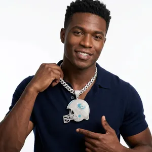 Collar con Colgante de Plata de Ley con Forma de Balón y Diamantes de Imitación, Estilo Hip Hop, para Hombre, Unisex, Deportivo, para Fiestas, Regalo para Fanáticos del Deporte - Product Image 1