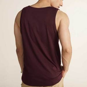 Débardeur homme personnalisé avec logo imprimé, matière durable, séchage rapide, vêtement de sport pour homme - Product Image 4