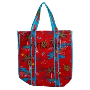 Sac fourre-tout d'hiver vintage bohème fait main de haute qualité pour femme, grand format, rouge matelassé, imprimé à blocs, avec deux poignées ouvertes - Product Image 5