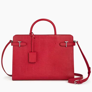 Sac à main chic et tendance en cuir vegan pour femme, de marque de luxe, durable, petit sac carré à bandoulière - Product Image 5