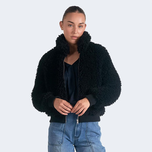 Veste en fausse fourrure noire pour femme, fermeture éclair, col montant, manches longues, tricotée, longueur normale, imperméable, réversible - Product Image 4