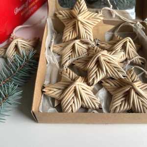 Adorno Navideño de Estrella de Ratán Hecho a Mano, Decoración Colgante Tradicional para Interiores, Regalo Artesanal para Navidad y Año Nuevo - Product Image 4