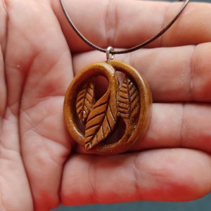 Collier en bois de style rustique, collier en bois couleur unie, collier en bois ambiance campagnarde, prix d'usine en gros - Product Image 5