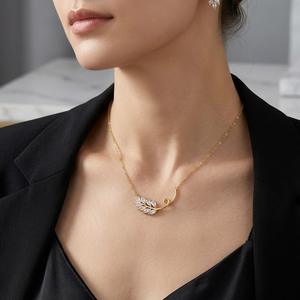 Collar de Oro Amarillo de 14K/18K con Colgante de Hoja de Plata de Ley 925 y Diamante Cultivado en Laboratorio, Diseño Elegante para Mujer - Product Image 6