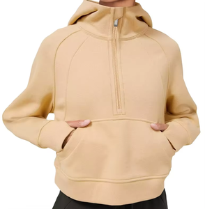 Sweat-shirt à capuche confortable en molleton personnalisé pour femme, coupe oversize, manches longues, col zippé 1/4, décontracté, avec logo frontal, pour l'automne - Product Image 6