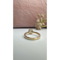 Anillo de compromiso solitario VABS DIAMOND con moissanita de corte radiante de 1.00 CTW, engaste de bisel, plata 925 con baño de oro, para mujer