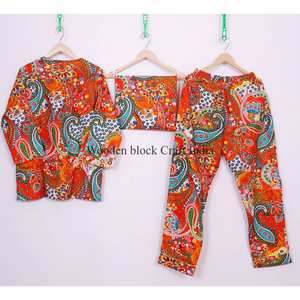 Ensemble de pyjama pour femmes fait main, imprimé floral d'hiver, 100% coton, taille élastique douce, manches longues, cadeau pour demoiselle d'honneur - Product Image 5