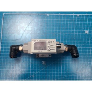 Interruptor de Flujo de Aire Digital SMC PF2A751-04-27, Usado, Piezas de Equipos Semiconductores Legacy - Product Image 4
