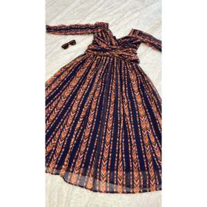 ชุดราตรีงานปาร์ตี้พิมพ์ลายดิจิตอลดีไซน์เนอร์ที่มีสไตล์ - Product Image 4