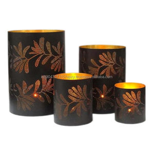 Bougeoir rond en métal fait à la main le plus vendu support décoratif couleur or pour hôtel et maison table au meilleur prix Inde - Product Image 2