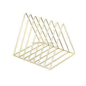 Estantes triangulares de hierro para libros, estantería de almacenamiento de escritorio, caja de almacenamiento para revistas, con gran atracción - Product Image 5