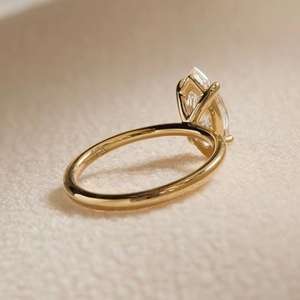 Anillo Solitario de Diamante de Laboratorio con Corte Marquesa Certificado IGI al por Mayor, D-E-F VVS-VS, en Oro, Oro Rosa, Oro Blanco y Plata, Suministro de Joyería - Product Image 2