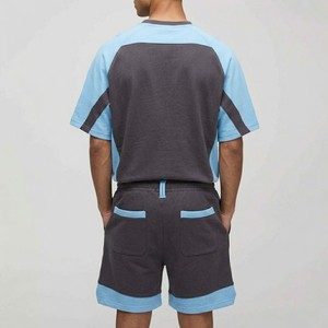 Conjunto de Camiseta y Pantalones Cortos Deportivos para Hombre, Diseño Moderno con Paneles, Color en Contraste, Ropa Deportiva Informal de Verano, Cómodo Conjunto de Dos Piezas Personalizado - Product Image 5