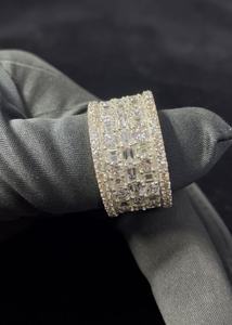 Anillo de Lujo Urbano para Hombre, Chapado en Plata de Ley 925 con Diamantes, Corte Esmeralda VVS, Estilo Hip Hop, para un Look Moderno - Product Image 2