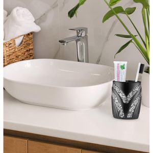 Set Moderno di 4 Accessori per Bagno Eleganti, Include Dispenser di Sapone Nero, Porta Lozione, Porta Spazzolini e Portasapone di LU - Product Image 2