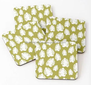 Ensemble de sous-verres 4 pièces au design unique en bois artisanal poli avec impression d'agate pour tasse de service de thé Souvenir de style amour - Product Image 3