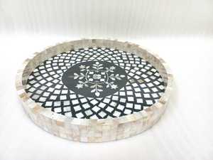 Bandeja Otomana Circular Hecha a Mano con Incrustaciones de Madreperla |   Diseño Geométrico Floral con Temática de Ramadán, Estilo Moderno Rústico Multifuncional - Product Image 5