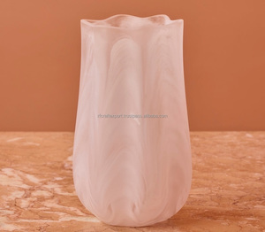 Vente en gros élégant vase bourgeon de décoration de table en résine vases à fleurs nordiques en terre cuite pour la décoration intérieure - Product Image 1