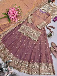 Nuevo Lehenga Choli de Diseño Moderno para Fiesta, Bicolor con Bordado Intenso, Completamente Cosido, de Secado Rápido, para Todas las Estaciones - Product Image 5