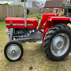 รถแทรกเตอร์ฟาร์ม Massey Ferguson 135 รุ่นดั้งเดิม ตัวเลือกขับเคลื่อน 2 ล้อ และ 4 ล้อ เครื่องยนต์ดีเซลทรงพลัง เหมาะสำหรับการเกษตร - Product Image 6